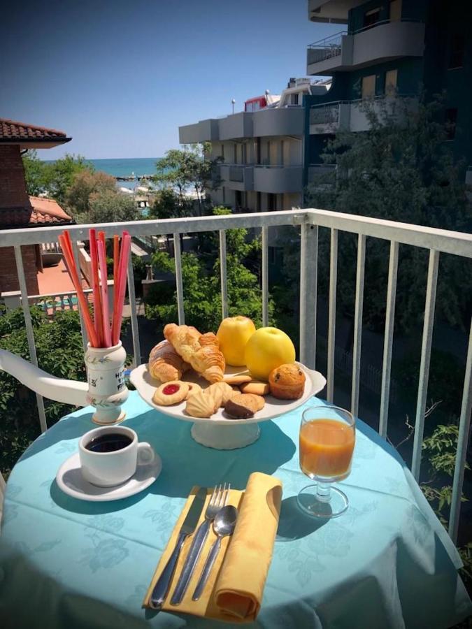 Hotel Villa Alexandra Bellaria-Igea Marina Eksteriør billede