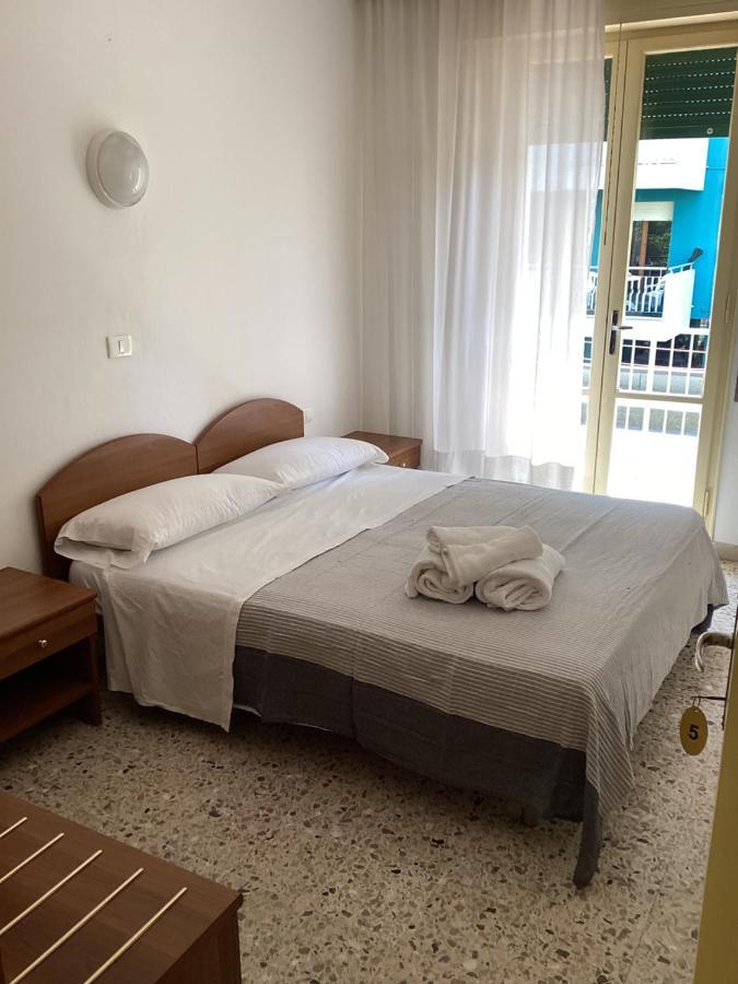 Hotel Villa Alexandra Bellaria-Igea Marina Eksteriør billede