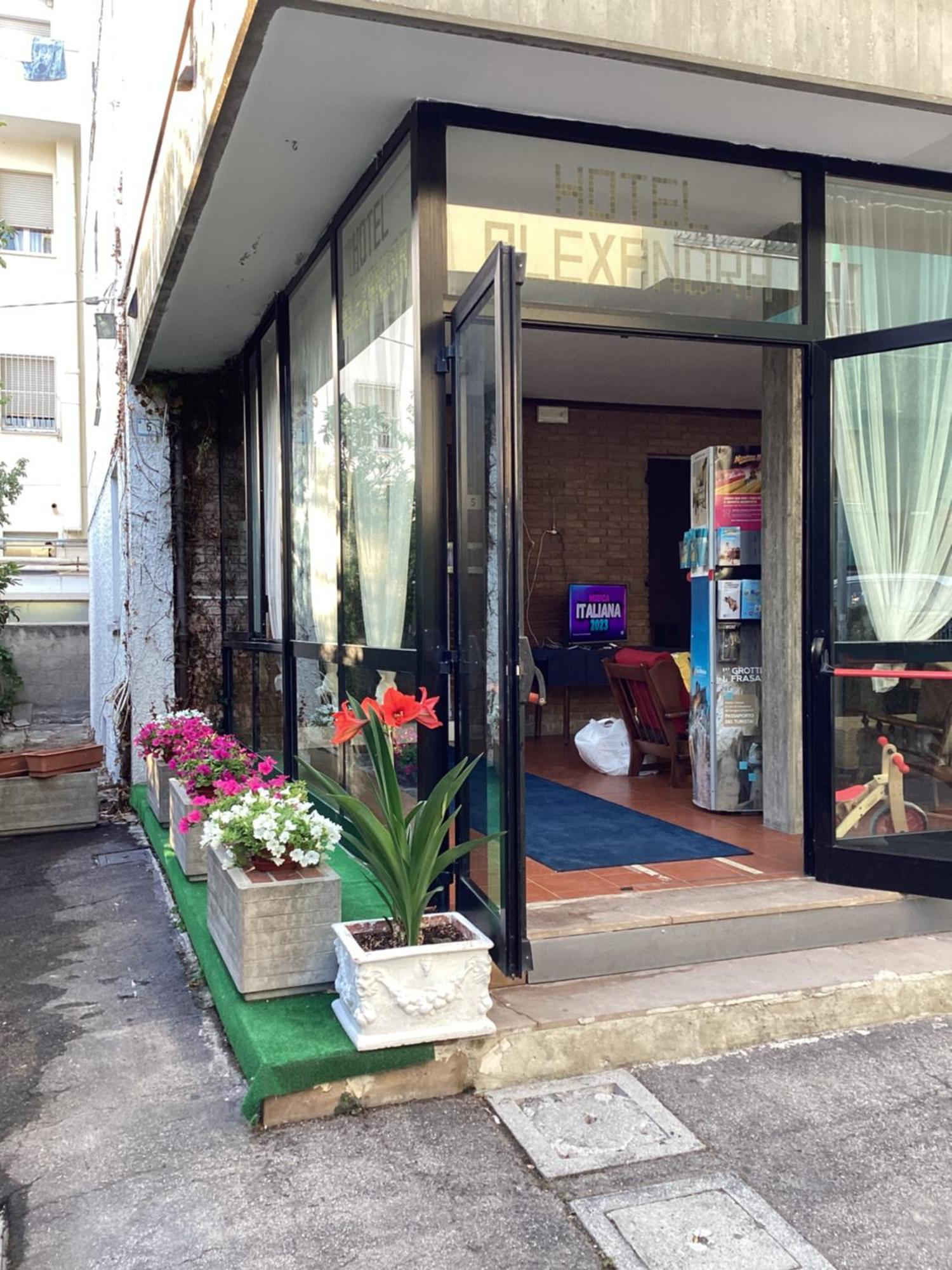 Hotel Villa Alexandra Bellaria-Igea Marina Eksteriør billede